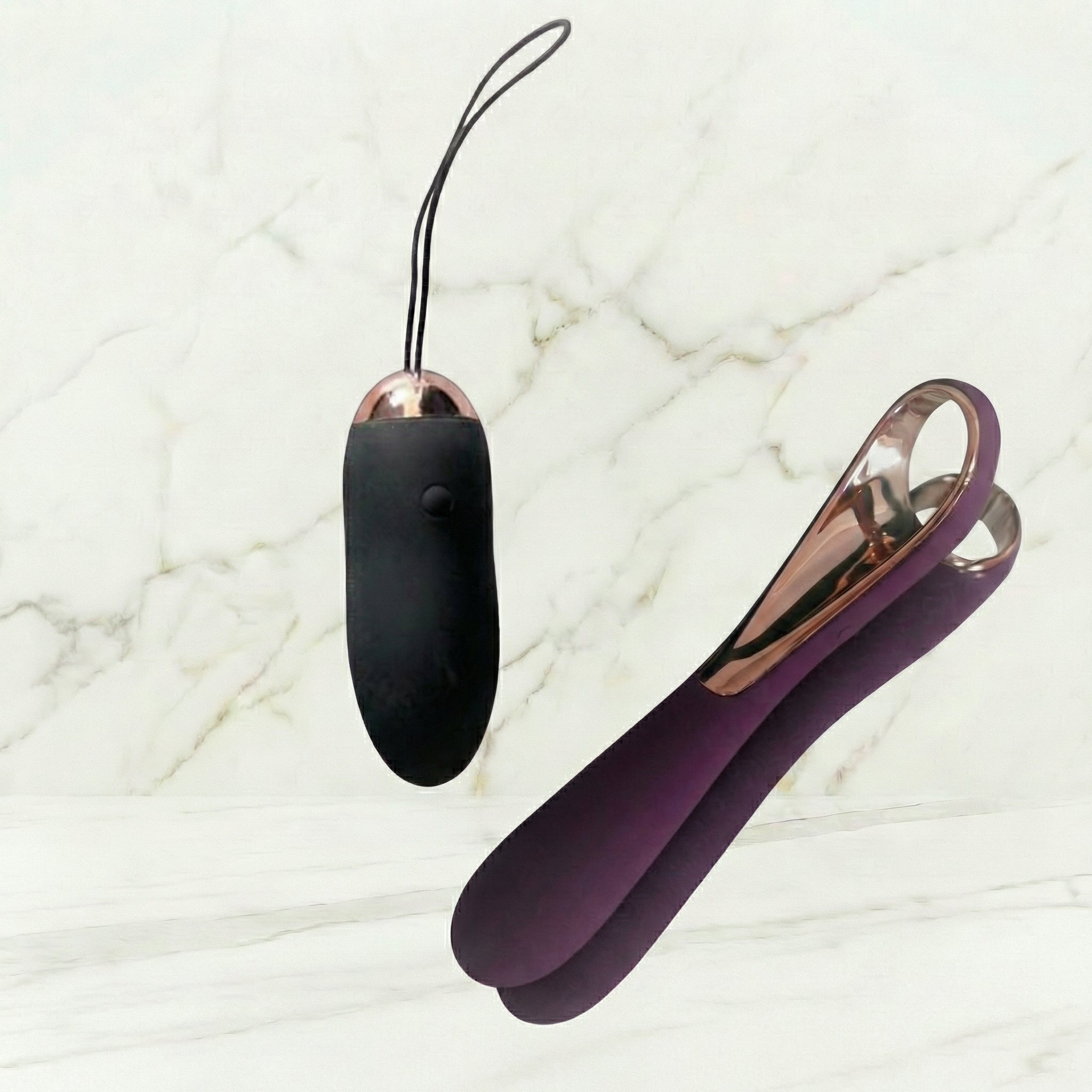 Combi Sinistra en Mila intimate wellness producten van De Paarse Keizerin op neutrale achtergrond